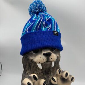 mammoth mountain blue knit beanie Blue white pompom ski resort California